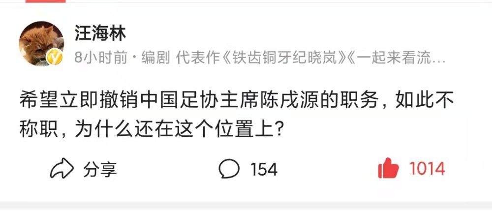 史考特是一位极端讲求端方和注重整洁的警探。福星则是世界上最龌龊、最凶暴的一条师狗，它的主人不幸因自赌一宗犯法事务而被误杀，福星成为凶杀案的目击证人。史考特负责查询拜访这个案子，固然他十分悔恨福星，却不能不为了庇护这个目击证人而跟它糊口在一路，天翻地覆的笑料，也由此绵绵不断发生...